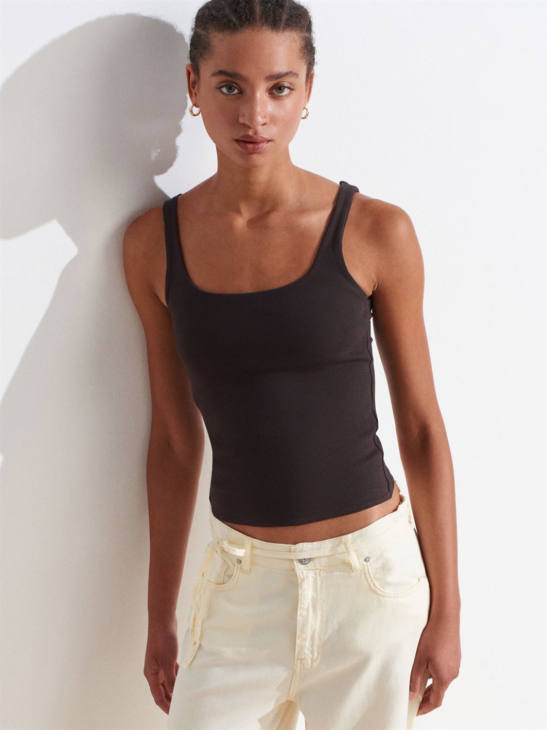 تاپ basic مشکی رنگ dilvin