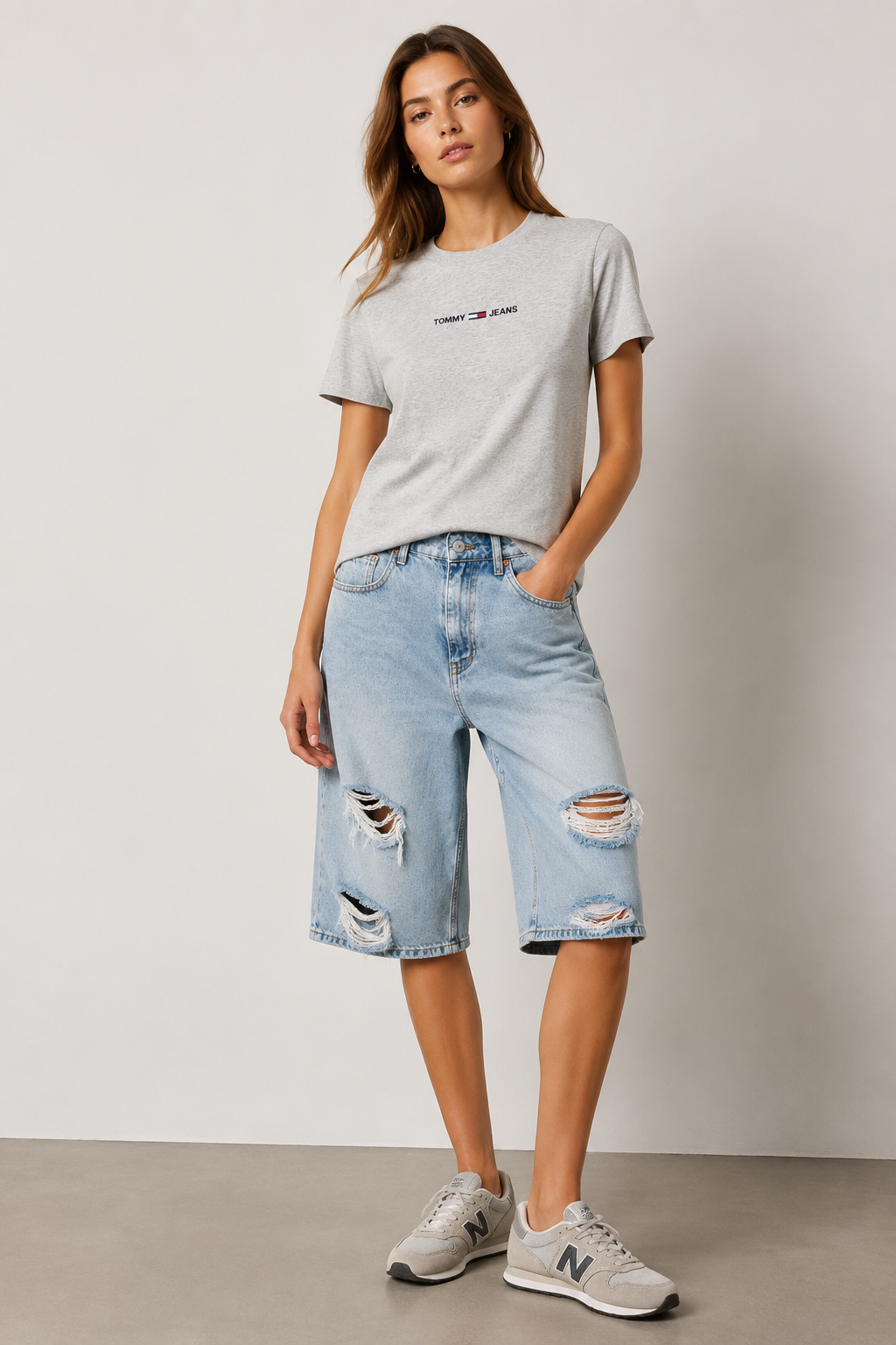 تیشرت تامی یقه گرد tommy hilfiger